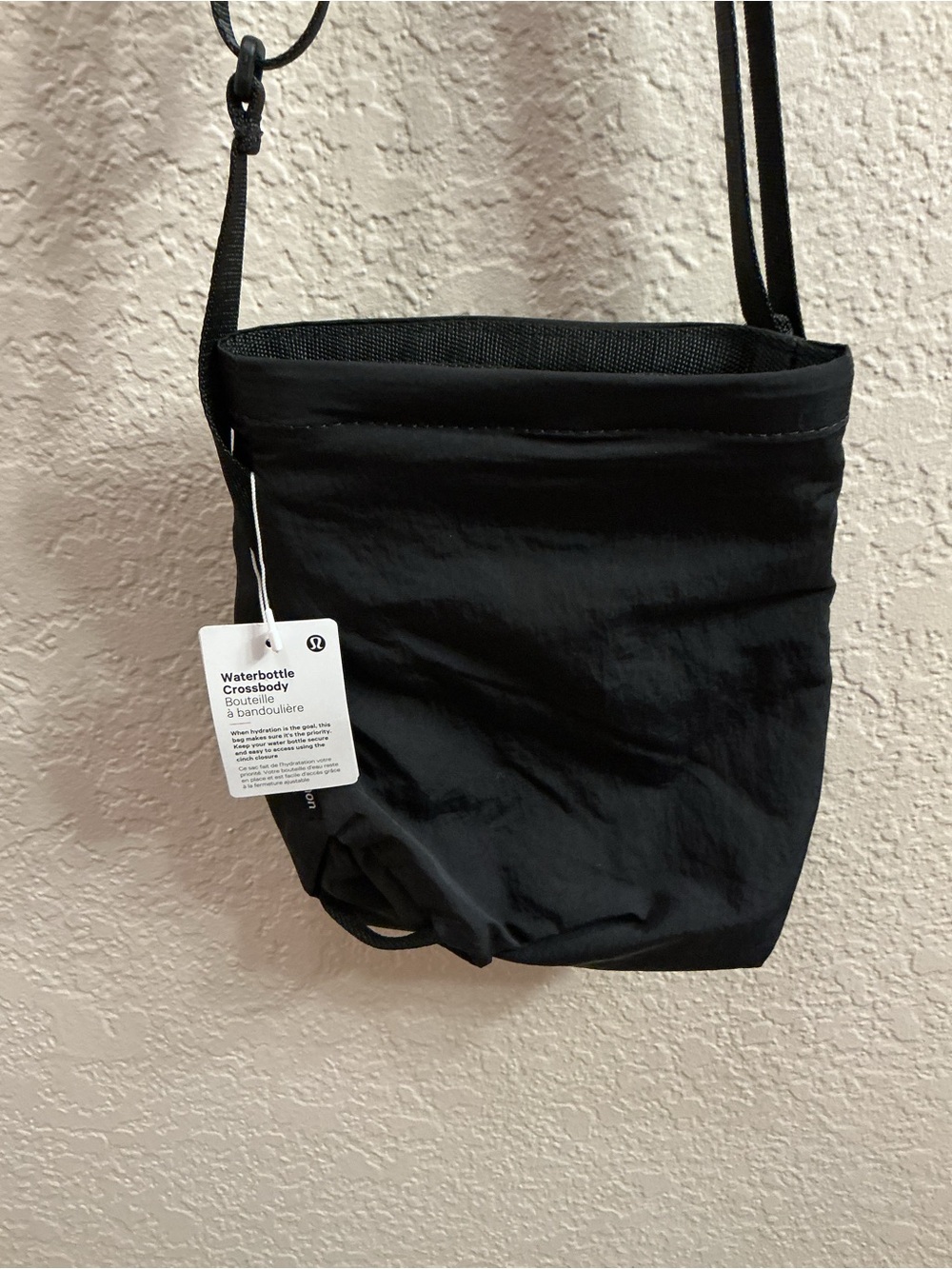 lululemon athletica Black Water Bottle Crossbody 2.5L small Pouch Bag